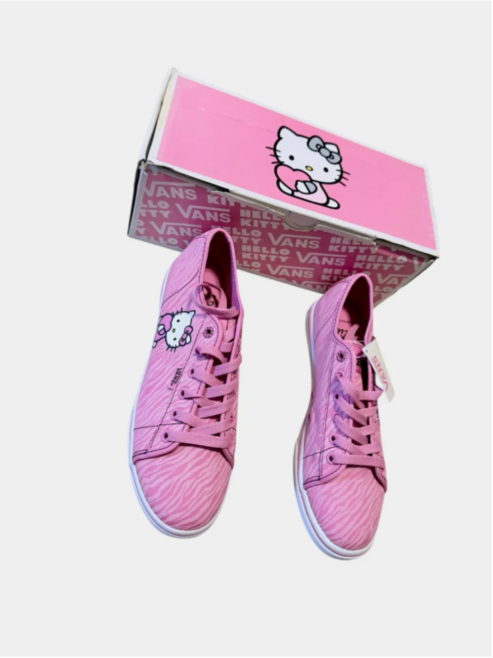 Women's Vans Hello Kitty Sneakers Size 7 Pink Zebra Print